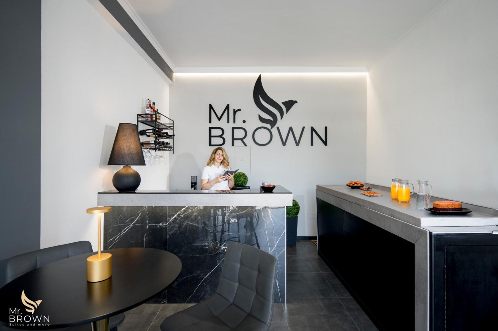 Mr Brown Home And Suites Rome Exterior photo